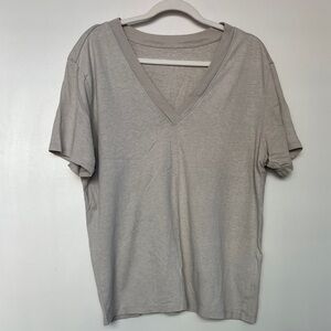 Everlane Hemp Vneck Tshirt